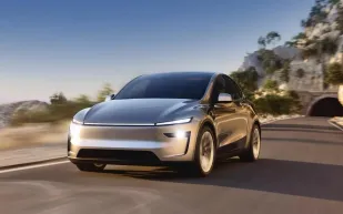 تسلا تبدأ عصر القيادة بلا سائق.. ورحلة روبوتاكسي تنطلق في شوارع أوستن(فيديو)