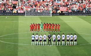 بداية مؤثرة غير معتادة لفريق ليفربول في مستهل ودياته (فيديو)