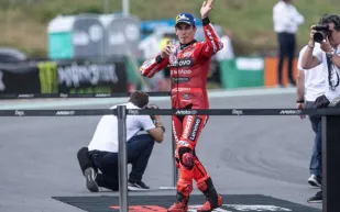 مارك ماركيز يُحكم قبضته على سباقات السرعة بانتصار جديد في التشيك