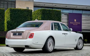 Rolls-Royce Phantom Dentelle.. لمسة أناقة استثنائية على سيدة الفخامة