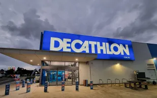 شركتا  CMA CGM و Decathlon تتحالفان في عالم الدراجات الفرنسي