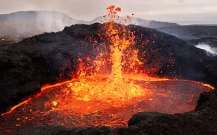 العلماء يحذرون: براكين بحرية على وشك الثوران.. فهل علينا القلق؟