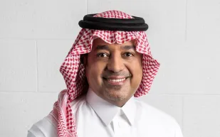 "ليتني طير".. راشد الماجد يواصل تألقه بأغنية جديدة من روتانا