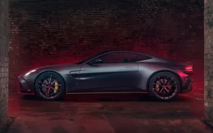 أستون مارتن تكشف النقاب عن Vantage S 2025 بقوة 671 حصانًا (فيديو) 