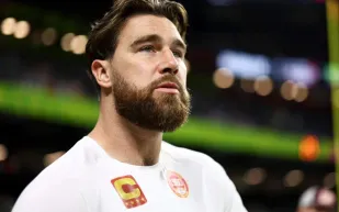 نجم الـNFL يظهر في فيلم ساندلر الجديد.. وهذا رأي الأخير فيه