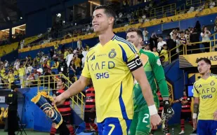 مدرب جزائري ينتقد طريقة النصر في توظيف كريستيانو رونالدو