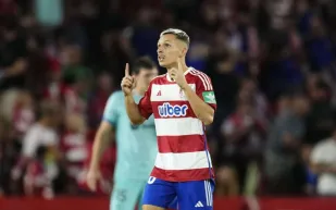 برايان زاراغوزا يسعى للرحيل عن البايرن.. وبرشلونة يفتح الباب بصفقة منخفضة