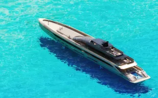 ثورة في عالم اليخوت الفاخرة: MASK Architects تطلق يختًا هيدروجينيًا بطول 85 مترًا