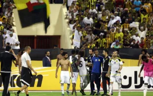 الاتحاد السعودي يثبت موعد السوبر وسط غموض بشأن مشاركة الهلال
