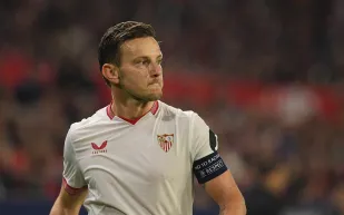 إيفان راكيتيتش يودّع الملاعب: رسالة مؤثرة ونهاية مسيرة مذهلة (فيديو)