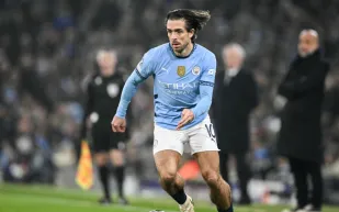 بعد دي بروين.. نابولي يدخل سباق التعاقد مع نجم آخر من مانشستر سيتي