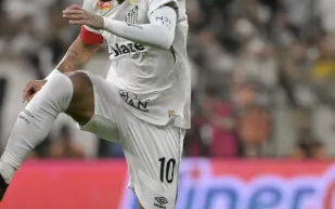 "إشارة صادمة".. نيمار يرد على جماهير ميراسول بطريقة غير متوقعة