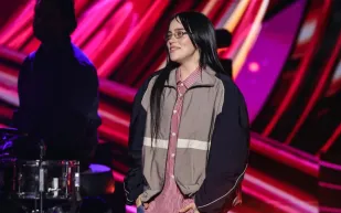 ما حقيقة تعاون بيلي إيليش مع جيمس كاميرون في مشروع ثلاثي الأبعاد؟