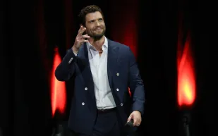 أسرار جسد سوبرمان الجديد.. هل خدعنا ديفيد كورينسويت؟