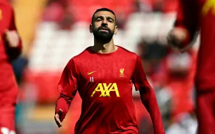 صلاح ومرموش في القمة.. أرقام فلكية تضعهما بين أغنى نجوم البريميرليغ