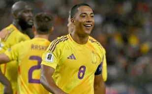 الاتحاد يقترب من نجم أستون فيلا.. هل يخطف تيليمانس؟