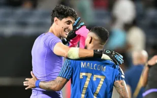 "سوبر بونو".. أداء خارق لحارس الهلال أمام مانشستر سيتي (فيديو)