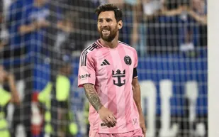 ميسي يقترب من الأهلي السعودي.. صفقة تاريخية تلوح في الأفق