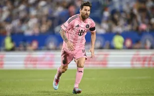 إنتر ميامي يحسم الجدل حول انتقال ميسي إلى الدوري السعودي