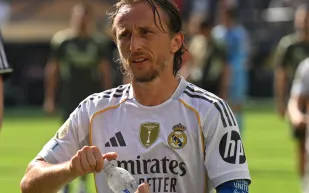 مودريتش يوجّه رسالة حماسية لجماهير ميلان قبل توقيع العقد