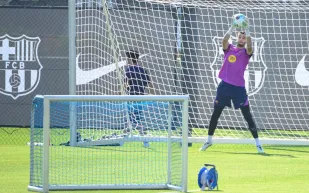 تشكيلة برشلونة المتوقعة أمام فيسيل كوبي.. راشفورد يقود الهجوم