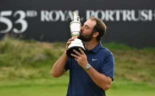 سكوتي شيفلر يكتسح بطولة الـOpen ويضيف إنجازًا جديدًا لتاريخه