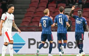 آرسنال يسقط ميلان وديا في مباراة شهدت تألق ساكا (فيديو)