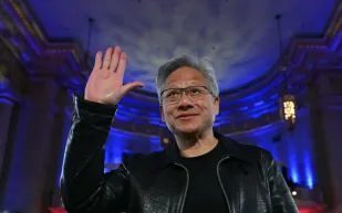 كيف حوّل جنسن هوانغ موظفيه إلى مليارديرات؟