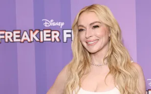 ليندسي لوهان: لهذا السبب الحقيقي غادرت هوليوود