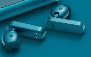 HMD تُحدث ثورة في السماعات اللاسلكية: طاقة وأناقة وجودة في جهاز واحد (فيديو)