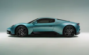 Maserati MCPURA: أناقة إيطالية تُعيد تعريف الأداء الرياضي