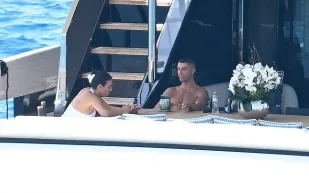 كريستيانو رونالدو يستمتع بعطلة بحرية في مايوركا ( فيديو)