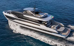 يخت X100 Fast.. رفاهية غير تقليدية بتوقيع Extra Yachts