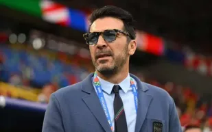 القضاء الفرنسي يُلزم باريس سان جيرمان بدفع 250 ألف يورو لبوفون.. ما القصة؟