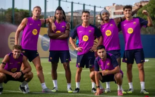 رغم إصرار فليك.. برشلونة يقرر إلغاء السفر إلى اليابان بشكل مفاجئ