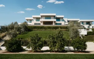 منزل كاري غرانت يتحول إلى تحفة معمارية معروضة للبيع بهذا السعر