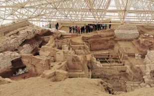 دراسة حديثة تكشف نمط حياة مفاجئ لرجال عاشوا قبل آلاف السنين