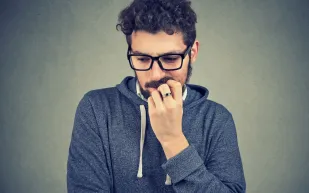 دراسة: القلق الاجتماعي يقود إلى الوحدة أكثر مما نظن