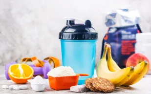 هل تستحق ألواح البروتين كل هذه الضجة؟ دراسة جديدة تحسم الجدل