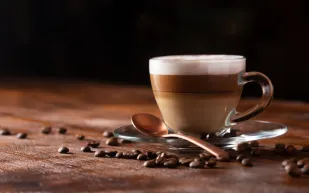 دراسة تكشف كيف يساعد الكافيين في محاربة التوتر والاكتئاب