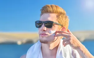 هل يمكن الاعتماد على واقيات الشمس التي تستخدم لمرة واحدة؟.. دراسة تكشف الحقيقة