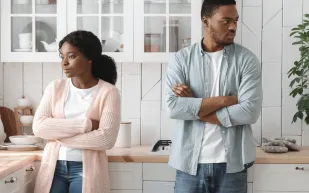 تجاهل بلا وداع... هكذا يعمّق الغوستينغ ألم الانفصال