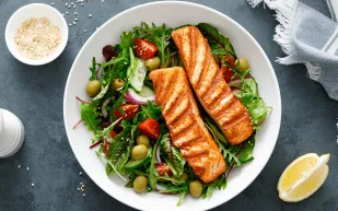 حمية البحر الأبيض المتوسط الخضراء: هل يساعدك النظام النباتي على خسارة وزن أكبر؟