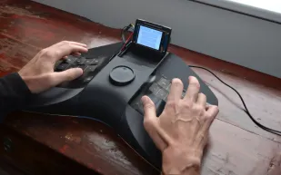 Sonare.. آلة موسيقية رقمية تُحارب العزلة لدى كبار السن (فيديو) 