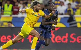 تحركات نصراوية: مفاوضات مع راضي العتيبي وعودة منتظرة لعبد الله مادو