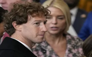 كيف حول مارك زوكربيرغ حيا هادئا في كاليفورنيا إلى مجمعه السكني الخاص؟