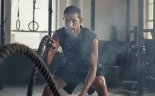 كيف يساهم النشاط البدني في تحسين وظائف الدماغ وتقليل التدهور الإدراكي؟ دراسة