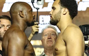 موعد وطريقة مشاهدة نزال موسيس إيتاوما ضد وايت في الرياض