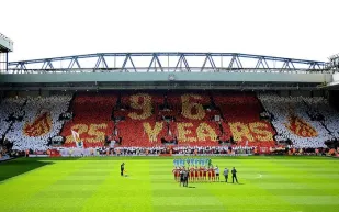 دخلات الملاعب "التيفو" الأيقونية.. حين يتحول المدرج إلى بطل المباراة (صور) 