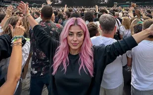 المؤثرون الافتراضيون.. بين وهم الجمال وخطر الاكتئاب والوحدة